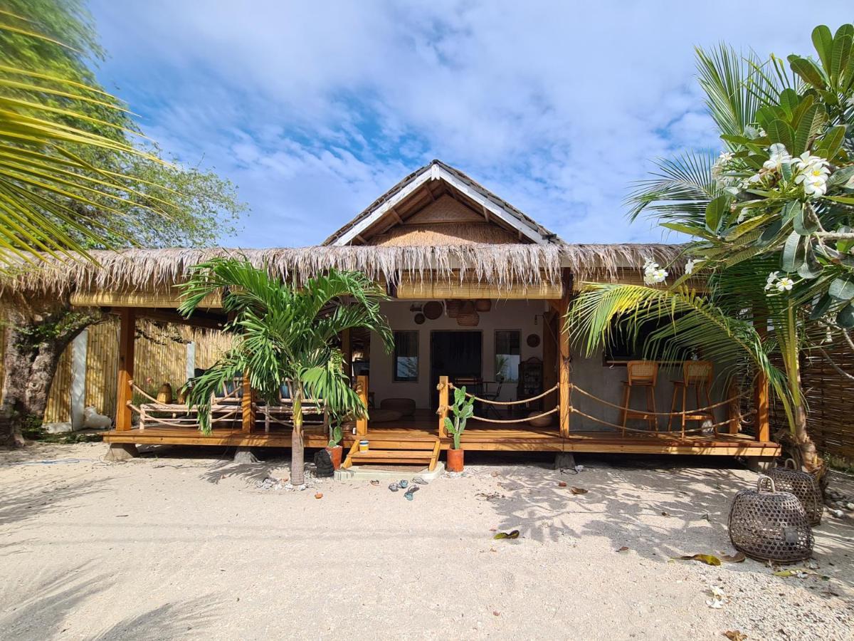 The Beach Shack กิลิไอร์ ภายนอก รูปภาพ